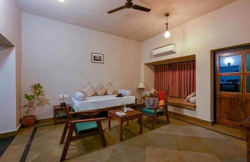 Sariska Hotel | Inviting Stay at Sariska Courtyard with Pool and Breakfast