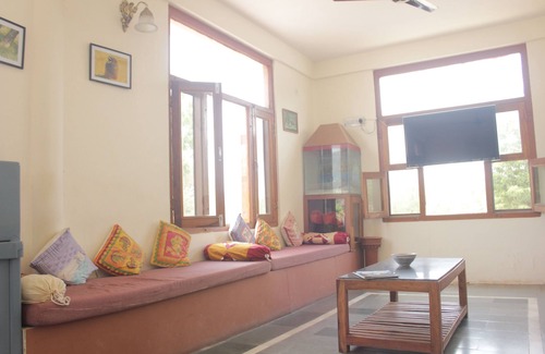 Alwar Hotel | Discover Sariska Tiger Camp Resort: Family-Friendly Retreat