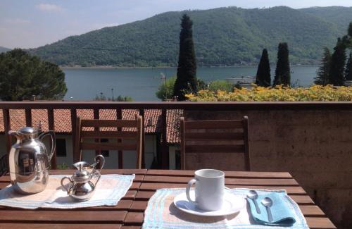 Sarnico House | Pet-Friendly Retreat at Terrazza sul lago di Iseo