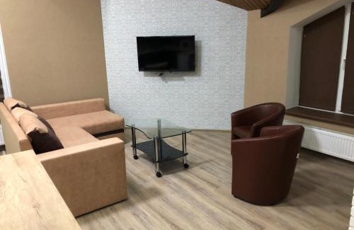 Zarichnyi District Apartment | Budget-Friendly Stay at Sartawi Apartment with Breakfast