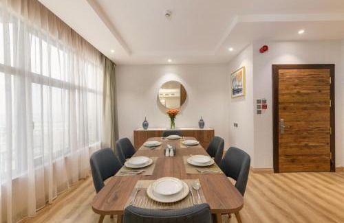 Abha Hotel | Family-Friendly Sarwat Park Hotel: Enjoy Dining & Comfort