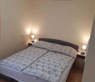 Hajduszoboszlo Apartment | Guest Rated 10/10: Family-Friendly Sasfészek Retreat