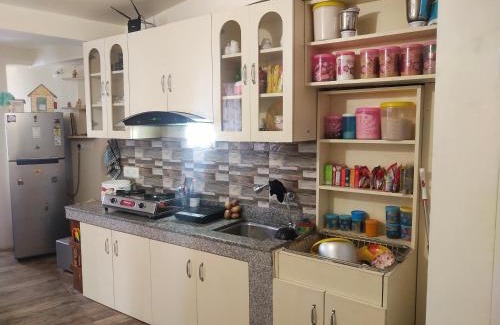 Darjeeling Apartment | Cozy SASHI HOME: Your Perfect Cupid Getaway Awaits
