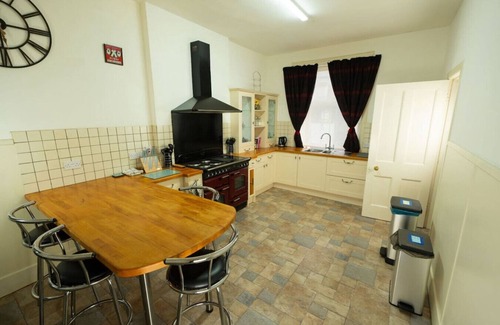 Oban House | Spacious Saskatchewan House: Perfect for 10 Guests