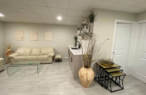 Saskatoon Apartment | Inviting Saskatoon Condo Perfect for Family Getaways