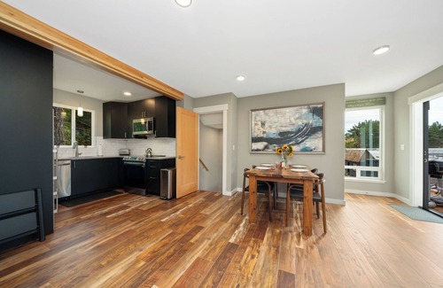Manzanita House | Sasquatch House MCA#50631 with Hot tub, dogs ok, ping pong, darts, firepit.