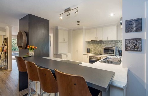 Mount Clear House | Discover Sass Abode: Pet-Friendly Retreat with Top Ratings