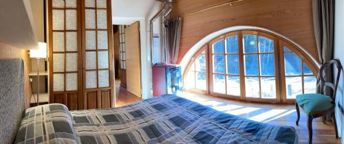 Vocca Apartment | Pet-Friendly Sassiglioni Vacanze with Oceanfront Views