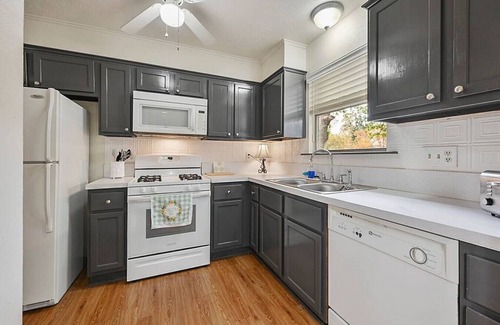 Wheeler Ridge House | Family-Friendly Sassy Shack: Ideal Stay in Aggieland!
