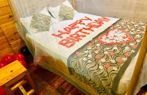 Trincomalee Ski Chalet | Scenic Sasvi Cabana: Oceanfront Retreat with Top Reviews