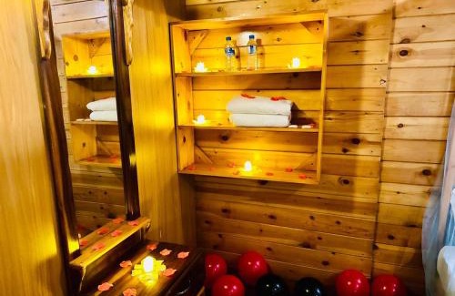 Trincomalee Ski Chalet | Scenic Sasvi Cabana: Oceanfront Retreat with Top Reviews