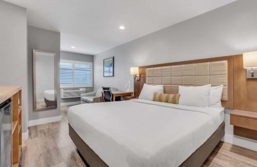Central Berkeley Hotel | Comfortable Stay at Sather Berkeley - Family Friendly Amenities