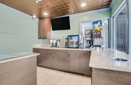 Central Berkeley Hotel | Comfortable Stay at Sather Berkeley - Family Friendly Amenities