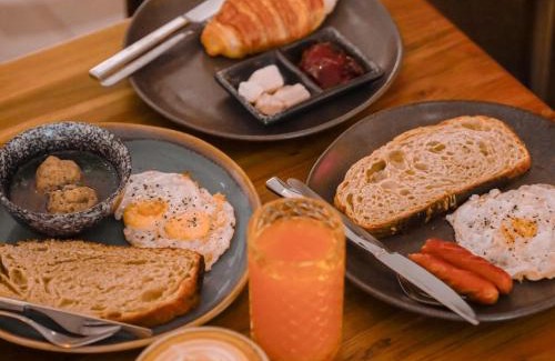 Vientiane Apartment | Sathiti Cafe & Bed, 100 mt from Sihom Night Market