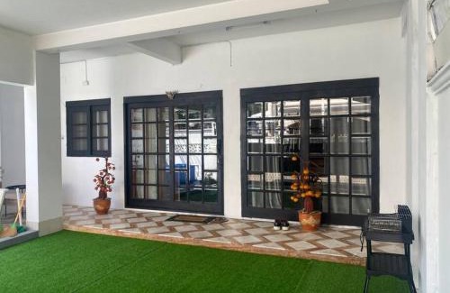 Thung Wat Don Villa | Prime Location Near Sathon Skytrain with Family-Friendly Amenities