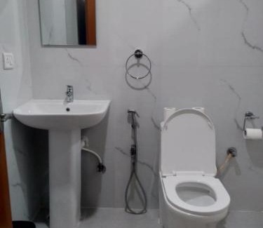 Puttaparthi Hotel | Family-Friendly Sathya Sai Sankalp Hotel with Breakfast Option