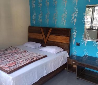 Rudraprayag Hotel | Budget-Friendly Stay at Sati Tourist Lodge for Families