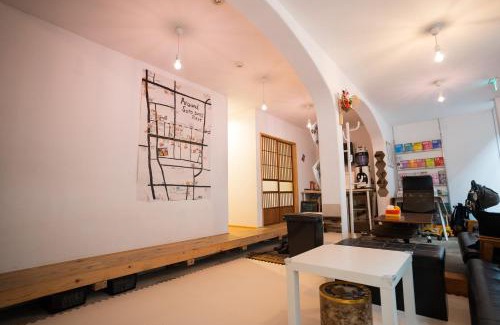 Minamisenju House | Unforgettable Stay at Sato-san's Rest with Breakfast Included