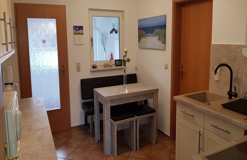 Satow Apartment | Beautiful Apartment Near Kühlungsborn with Garden & Ocean View