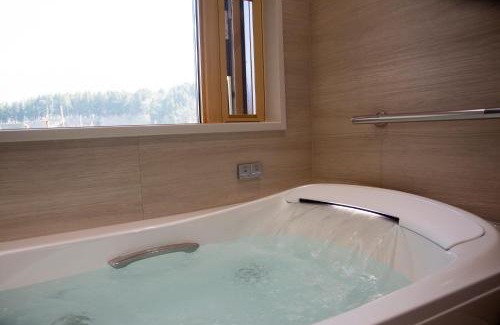 Nanto Hotel | Discover Satoyama No Auberge Maki No Oto with Breakfast