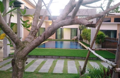 Central Pattaya Villa | Relaxing Escape at Sattahip Pool Villa Awaits You