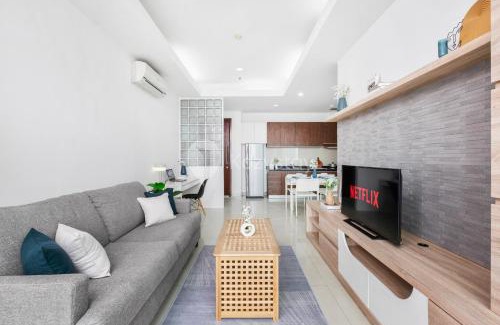 Kuningan Apartment | Relaxing Stay at Sattva by Kozystay - Kuningan with Pool