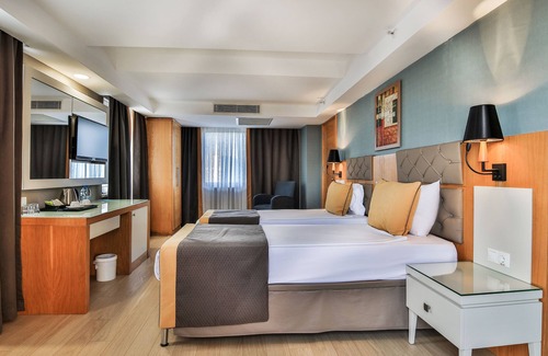 Lara Resort | Discover Saturn Palace Resort - All-Inclusive & Ocean View