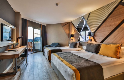 Lara Resort | Discover Saturn Palace Resort - All-Inclusive & Ocean View