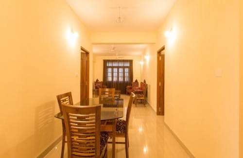 Majorda Apartment | Inviting Saudades Homestays: Poolside Retreat for Families