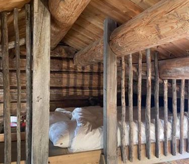 Skjaak House | Discover Sauefjøset: Historic Charm and Family-Friendly Stays