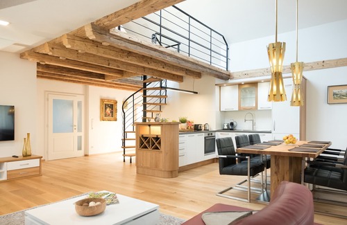 Loretto Hotel | Guest Rated 9.8: Sauerweingut with Pool & Family Amenities