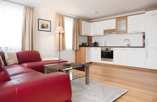 Loretto Hotel | Guest Rated 9.8: Sauerweingut with Pool & Family Amenities