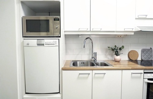 Tampere Apartment | Sauna and Free Parking