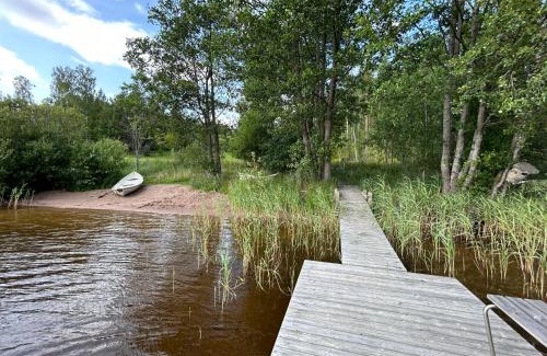 Espoo Ski Chalet | Cozy Sauna Cabin in Nuuksio National Park - Pet Friendly