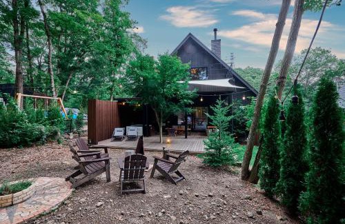 Miyota Villa | Experience Tranquility at SAUNAFORESTCABIN in Karuizawa