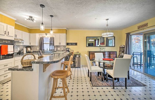 Locust Grove House | Discover Locust Grove Lake House: Swim, Boat & Relax
