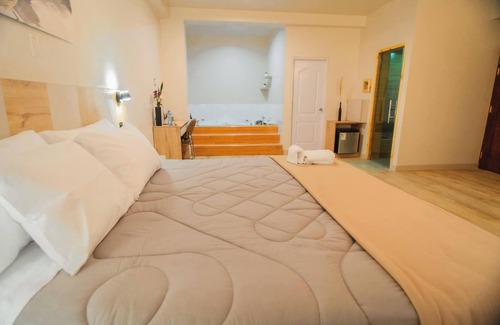 Cajamarca Hotel | Relax at Sauna & Suite Puñuykuna with Pool and Spa Amenities