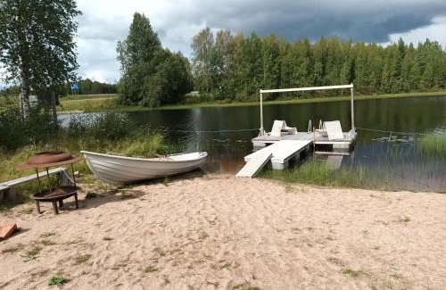 Kehys-Kainuu House | Serene Saunamökki by the Lake with Private Beach Access