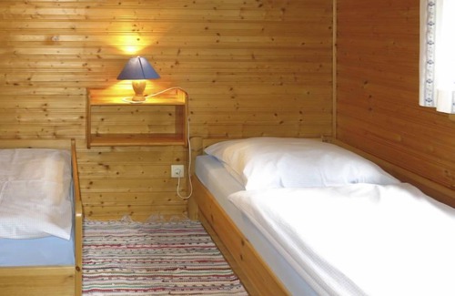 Himmelberg House | Experience Saurachberghütte: Lake Views and Spa Retreat