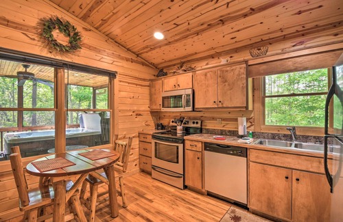 Helen Cabin | Tranquil Sautee Mountain Retreat with Spa & Hot Tub