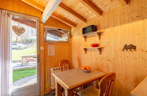 Faverges-Seythenex Ski Chalet | Experience Sauvage: Family-Friendly Retreat with Top Reviews