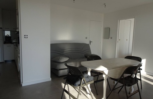 Cavaliere Apartment | Discover Sauvagières: Guest Rated 9.8 with Ocean Views