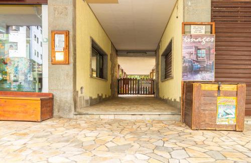 Sauze d'Oulx Apartment | Experience SauzeMonAmour: Hot Tub & Breakfast Awaits