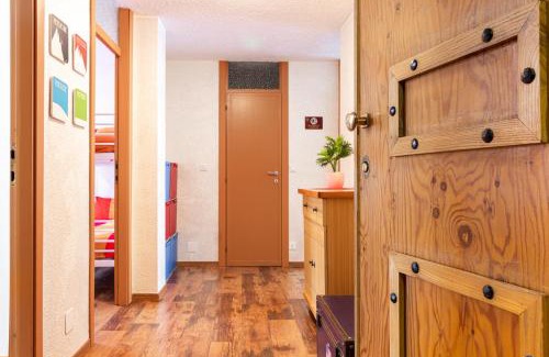 Sauze d'Oulx Apartment | Experience SauzeMonAmour: Hot Tub & Breakfast Awaits