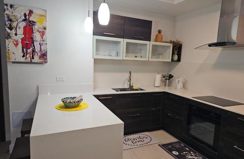Saint Andrew Apartment | Family-Friendly Stay at Savanna at Parkhurst with Pool