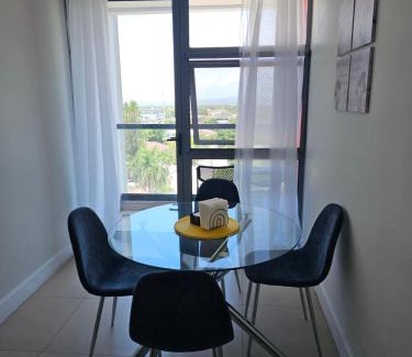 Saint Andrew Apartment | Family-Friendly Stay at Savanna at Parkhurst with Pool