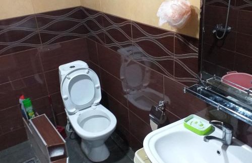 Salkhino House | Discover Savanna House Jvari: Pet-Friendly & Family Approved