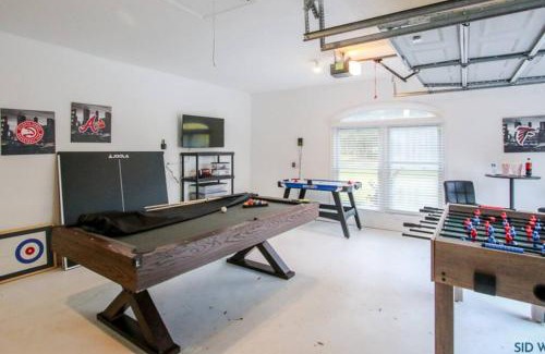 Savannah House | Family-Friendly Savannah 5BR with Pool, Jacuzzi & Firepit
