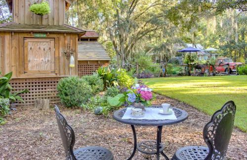 Montgomery House | Relax at Savannah Cottage - Close to Wormsloe Historic Site