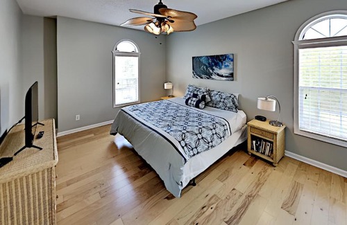 Vaught House | Beachside Escape at Savannah Shore - 4-Star Family Retreat